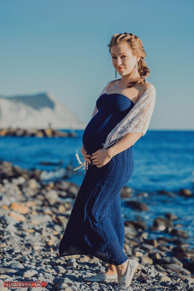 фото беременной на море